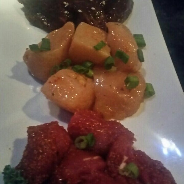 Photo taken at The Melting Pot by Kim T. on 6/23/2015
