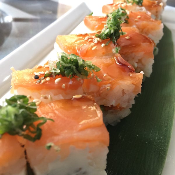 4/27/2015에 Grubas S.님이 Keizo Teppan Sushi Bar에서 찍은 사진