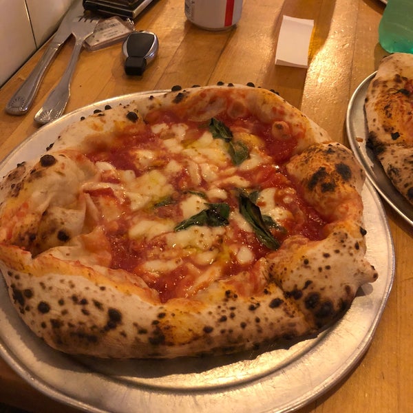 4/7/2018에 Raj T.님이 Pummarola Pastificio Pizzeria에서 찍은 사진