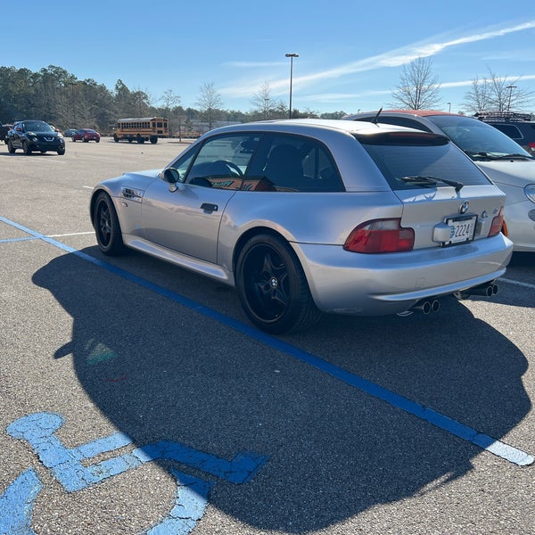 Tail Waggers Pet Supplies Store