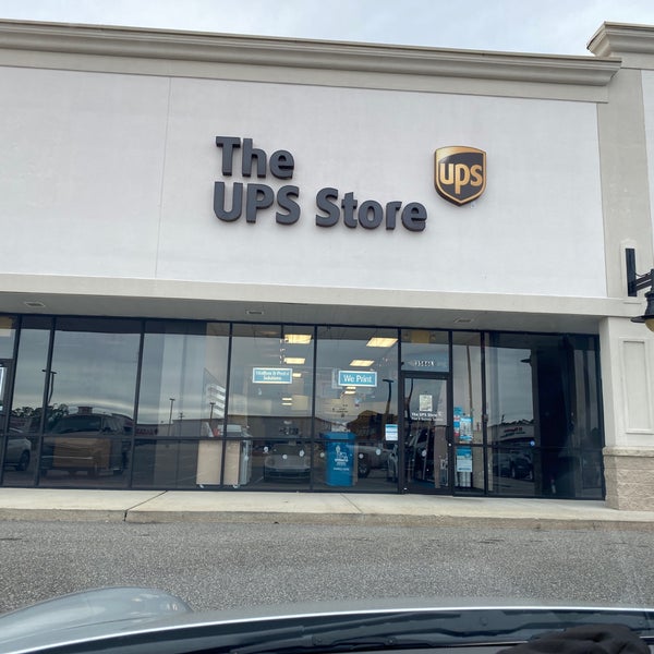 The UPS Store Shipping, Freight, and Material Transportation Service