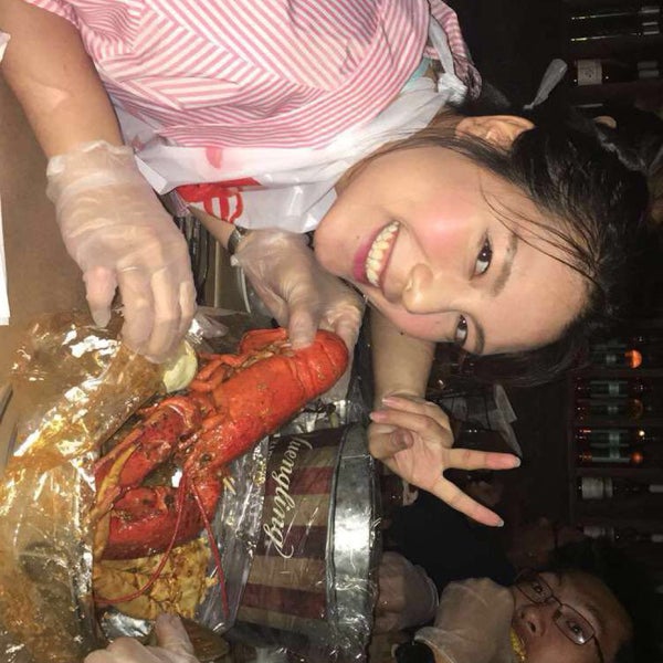 Foto diambil di CajunSea &amp; Oyster Bar oleh Mei pada 9/7/2017