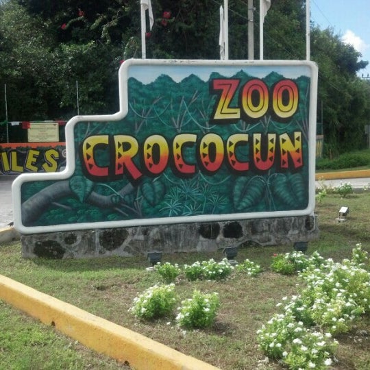 Foto tomada en Crococun Zoo  por Sakny C. el 10/6/2012