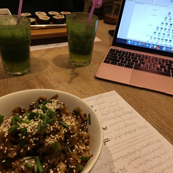 1/8/2019에 Zeinab S.님이 Pich Restaurant | رستوران پیچ에서 찍은 사진