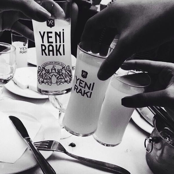 Das Foto wurde bei Seviç Restoran von A.Meryem K. am 9/17/2016 aufgenommen