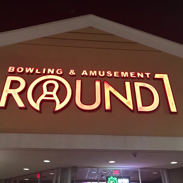 Photo taken at Round 1 Bowling &amp; Amusement by DraconPern on 7/8/2017