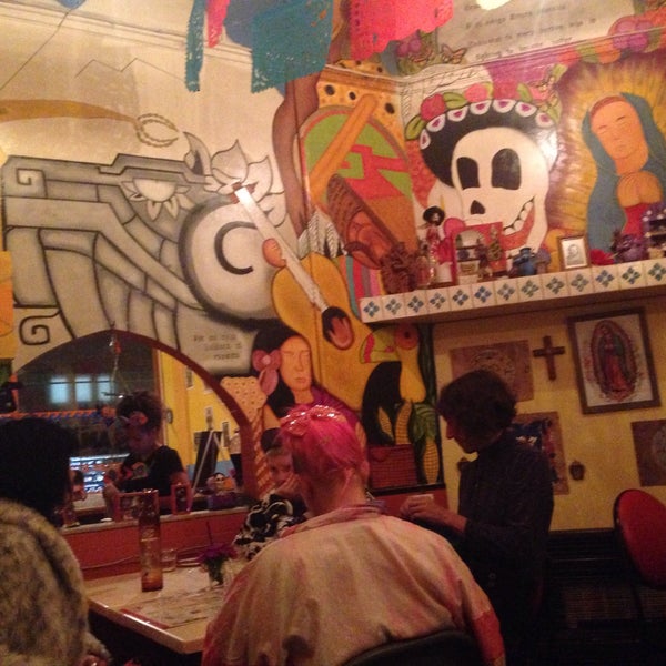 11/26/2016 tarihinde Ozge D.ziyaretçi tarafından Los Amates Mexican Kitchen'de çekilen fotoğraf