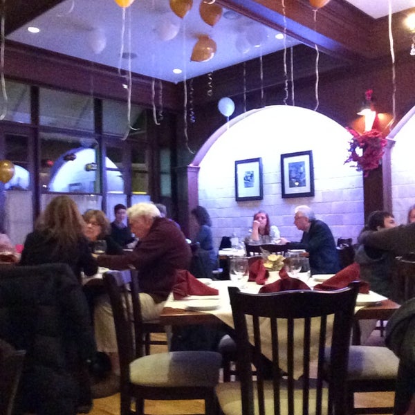 Das Foto wurde bei Dubrovnik Restaurant von Craig P. am 1/1/2014 aufgenommen