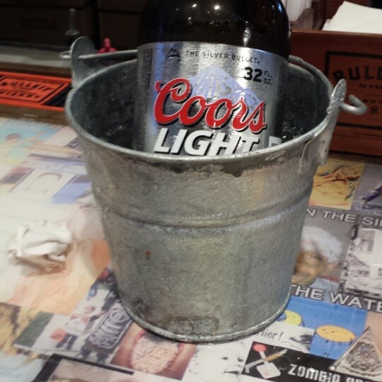 Photo taken at Dick&#39;s Last Resort by Suzanne V. on 5/30/2014