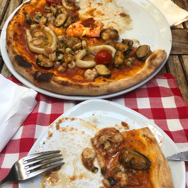 8/26/2021 tarihinde Aydziyaretçi tarafından Il Vicino Pizzeria'de çekilen fotoğraf