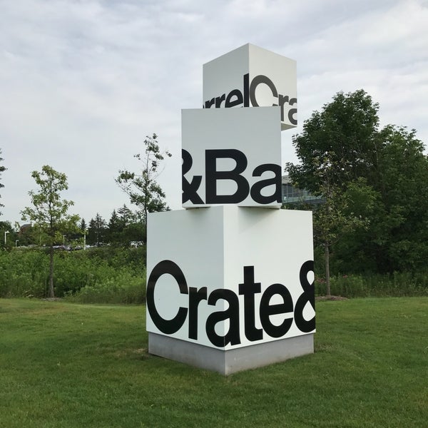 Photos at Crate & Barrel Corporate HQ Northbrook, IL