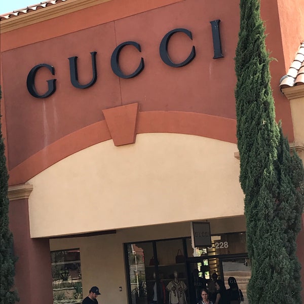 GUCCI OUTLET - 314 Photos & 241 Reviews - 48650 Seminole Dr Desert Hills  Premium Outlet, Cabazon, California - Men's Clothing - Phone Number - Yelp