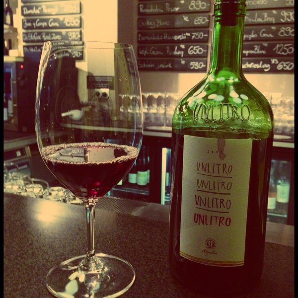 Drop Shop Wine Bar in Lipótváros