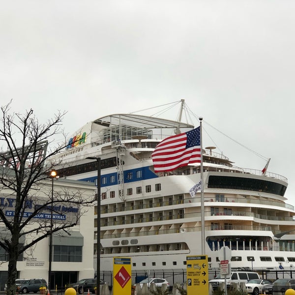 10/25/2017 tarihinde Stefan B.ziyaretçi tarafından Boston Black Falcon Cruise Terminal'de çekilen fotoğraf