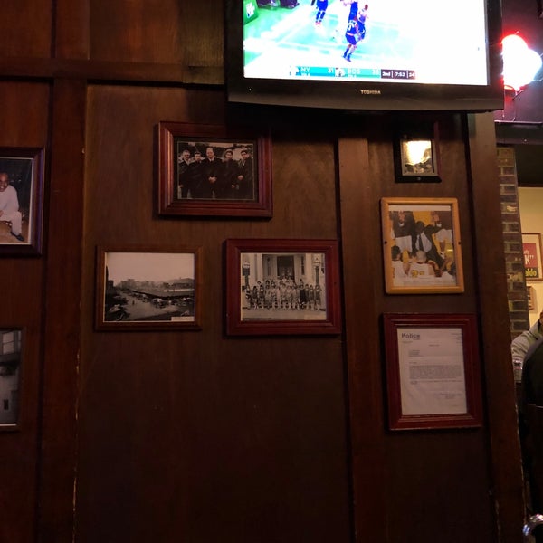2/1/2018 tarihinde Joseph H.ziyaretçi tarafından Lew&#39;s Grill &amp; Bar'de çekilen fotoğraf