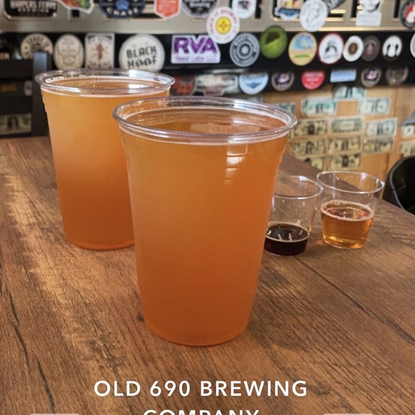 Photo taken at Old 690 Brewing Company by Wayne on 2/27/2021