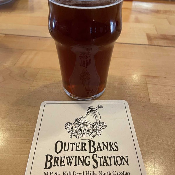 Foto tirada no(a) Outer Banks Brewing Station por Wayne em 5/12/2022