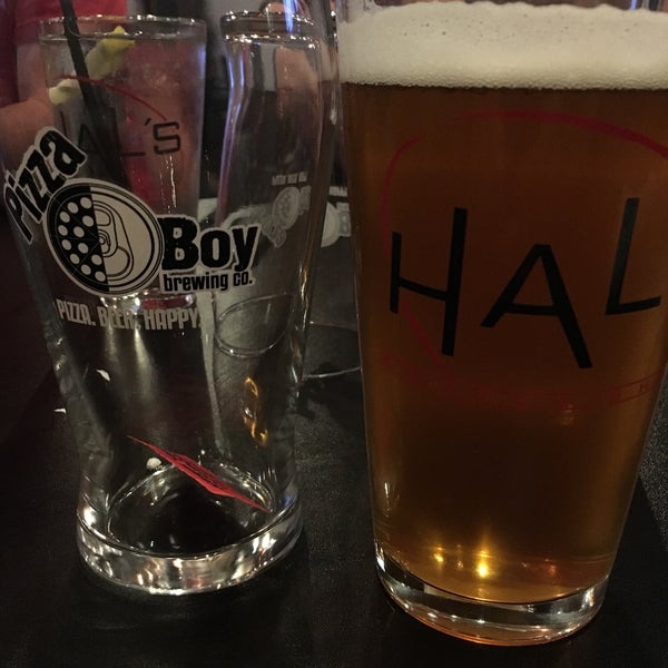Photo taken at Hal&#39;s Bar &amp; Grill by T D. on 5/17/2019