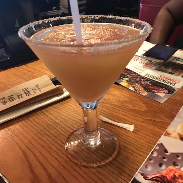 Photo taken at Chili&#39;s Grill &amp; Bar by JDH on 2/10/2018