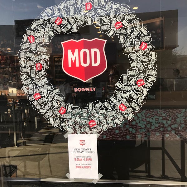 Photo taken at Mod Pizza by JDH on 12/27/2017