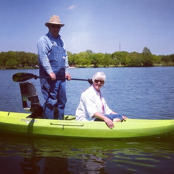 Photo taken at Live Love Paddle by Beverley V. on 4/15/2015
