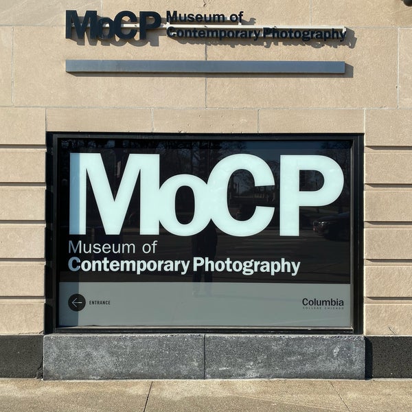 Снимок сделан в Museum of Contemporary Photography пользователем Londowl 12/19/2019