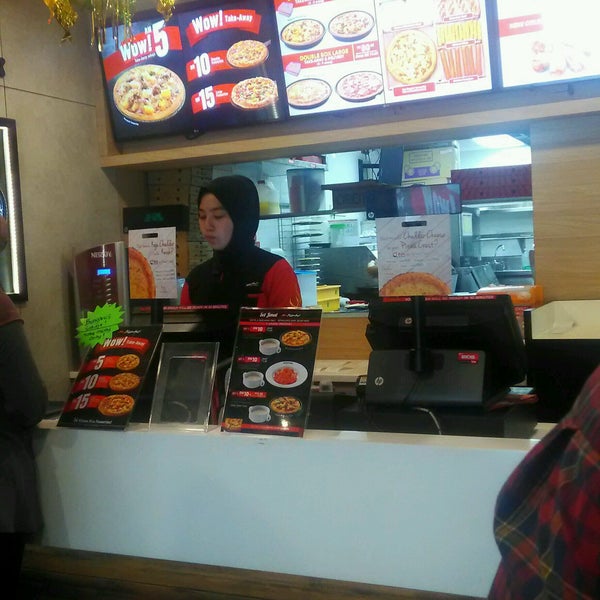 Pizza Hut Gong Badak Kuala Terengganu Terengganu