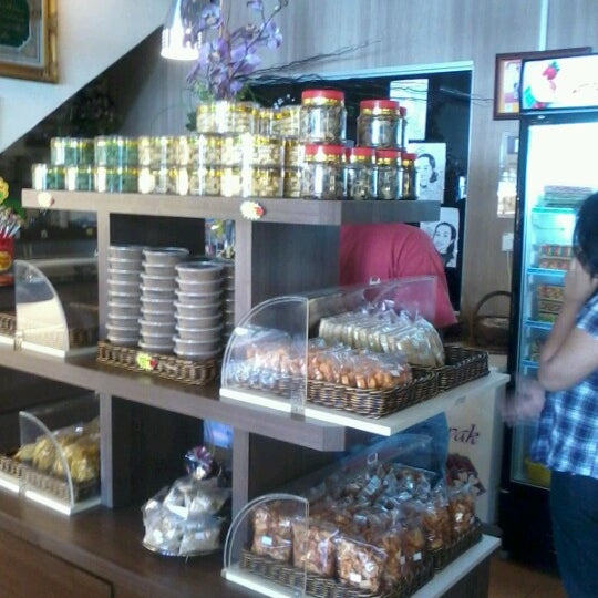 Syazwan Bakery Station - Bakery