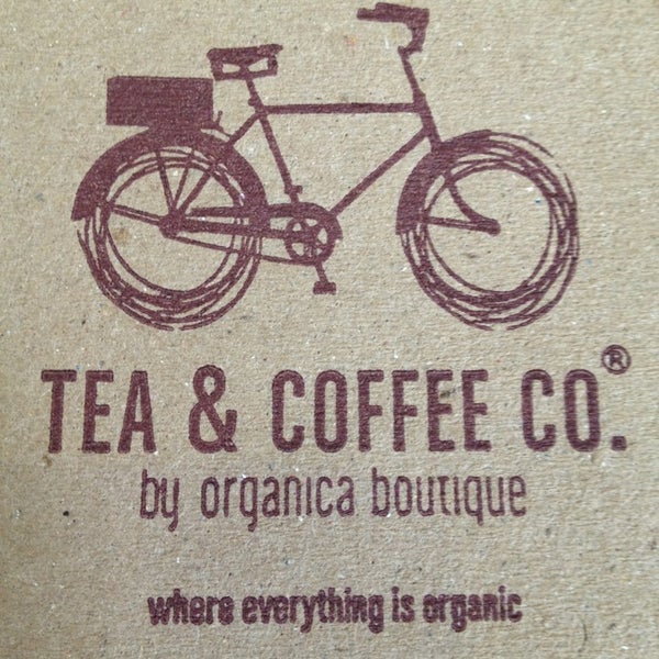 รูปภาพถ่ายที่ Tea &amp; Coffee Co. by Organica Boutique โดย Carolina C. เมื่อ 1/7/2013