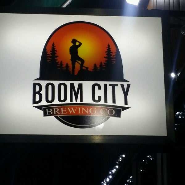 Photo prise au Boom City Brewing Company par Deuane H. le2/12/2017