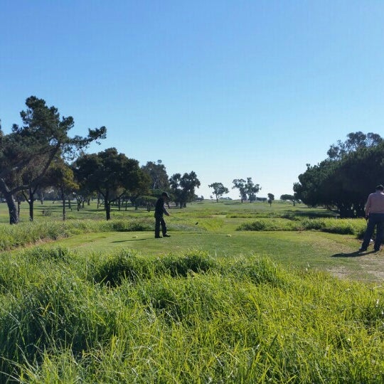 Das Foto wurde bei Monarch Bay Golf Club von Se Hoon P. am 11/12/2015 aufgenommen