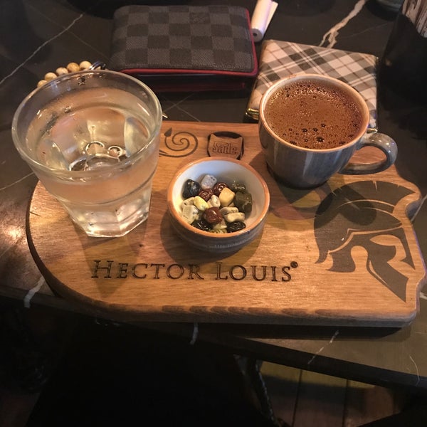 Das Foto wurde bei Hector Louis Coffee von Oğuzhan Ö. am 9/12/2018 aufgenommen