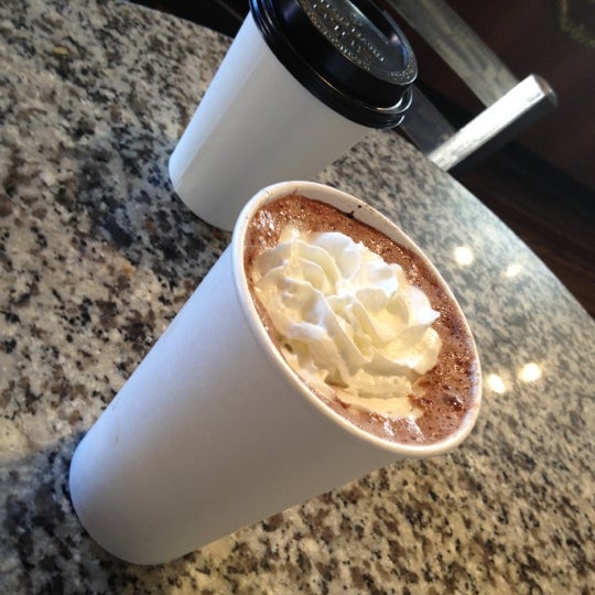 11/24/2012にCrystalがCool Beans Coffee Roastersで撮った写真