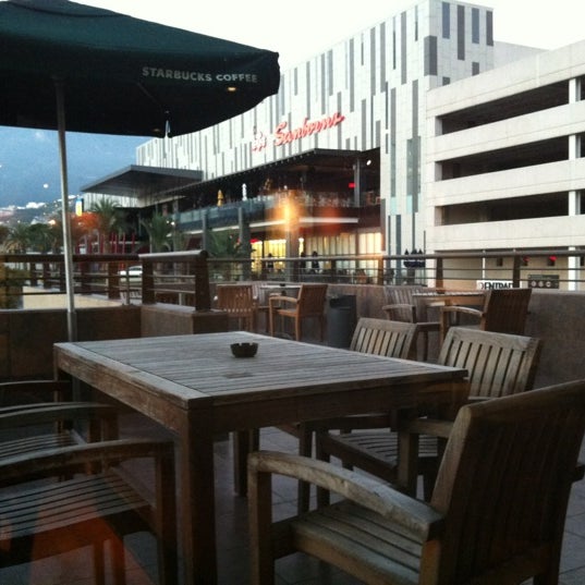 Starbucks Cafetería en San Pedro Garza García