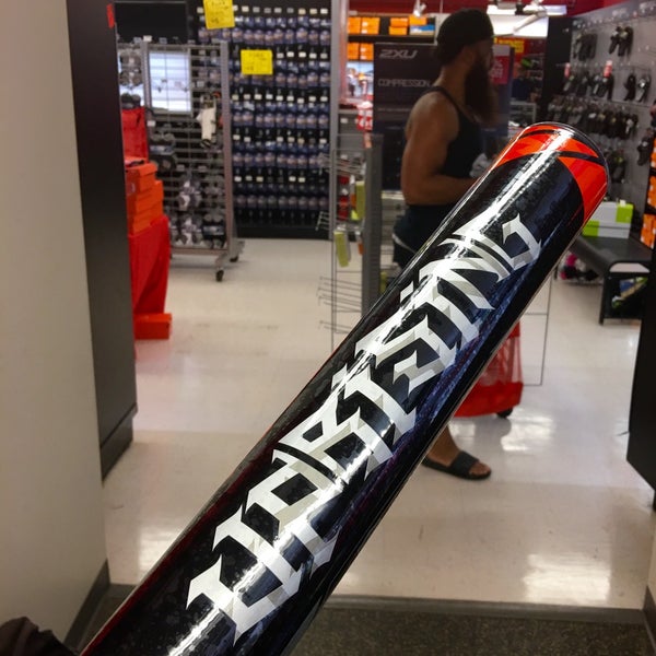 Photos At Sports Authority Now Closed River North 620 N La