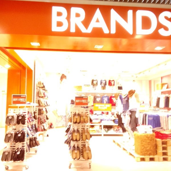 Brands Outlet Queensbay Mall