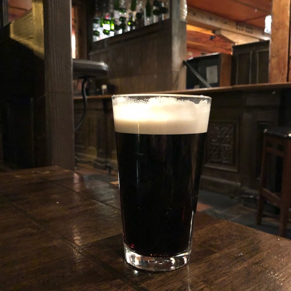 Das Foto wurde bei Siné Irish Pub &amp; Restaurant von Jeff am 1/7/2019 aufgenommen