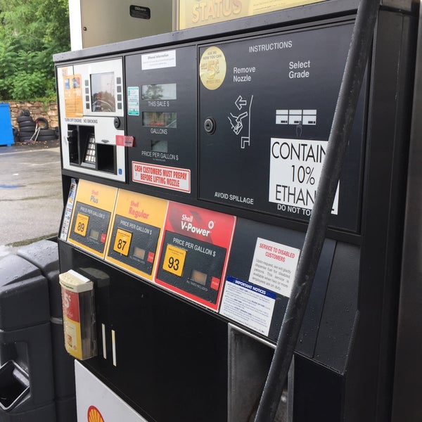 Shell Fuel Station in South Roanoke