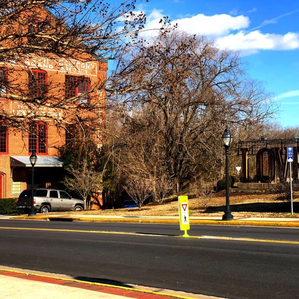 Green Front Furniture Furniture and Home Store in Farmville