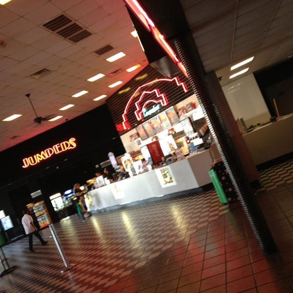 Cinemark Movies 8 20 tips from 905 visitors