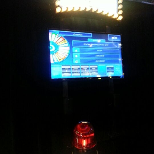 Photo taken at Dave &amp; Buster&#39;s by Tom H. on 12/20/2012