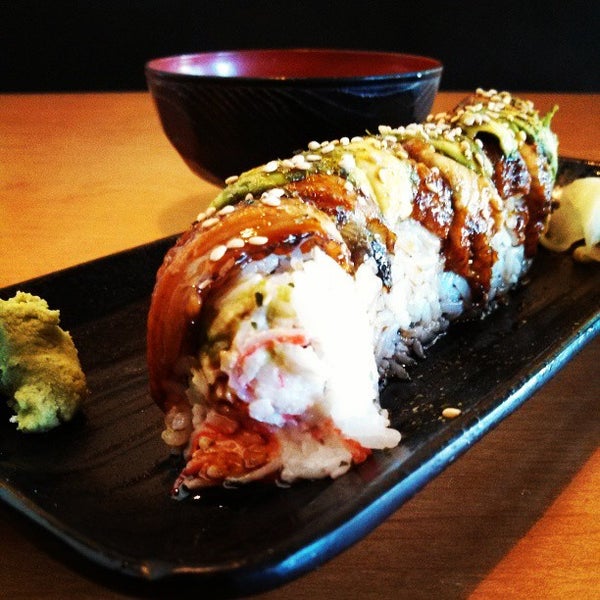 Full Moon Sushi Sushi Restaurant in Tustin