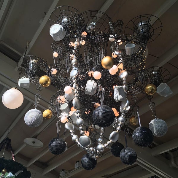 Photos At Cafe De F O B ラフォーレ原宿 Now Closed 原宿 4 Tips From 327 Visitors