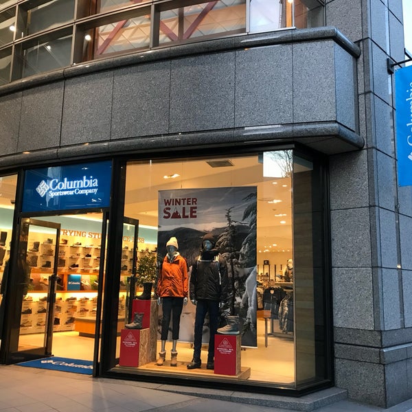 Photos At Columbia Sportswear 神戸店 Sporting Goods Shop In 神戸市