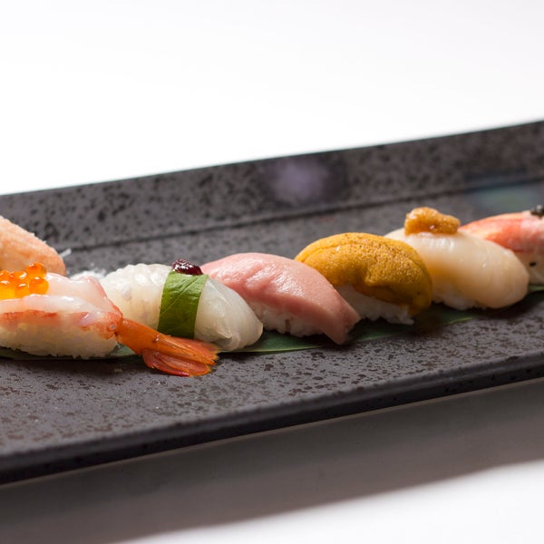 Foto tirada no(a) Mizuki Japanese Cuisine &amp; Sushi por Mizuki Japanese Cuisine &amp; Sushi em 12/8/2013