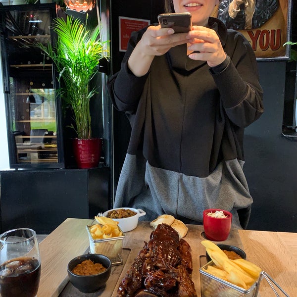 4/29/2019 tarihinde Luka K.ziyaretçi tarafından R&amp;B Food'de çekilen fotoğraf
