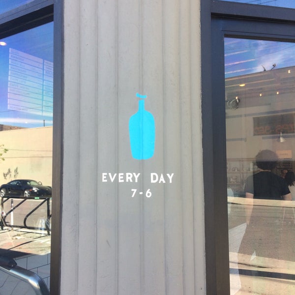 Photo taken at Blue Bottle Coffee by Love M. on 3/30/2015