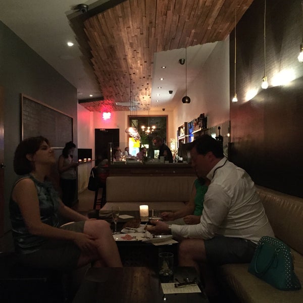8/15/2015에 Evan Z.님이 Parish Cocktail Bar에서 찍은 사진