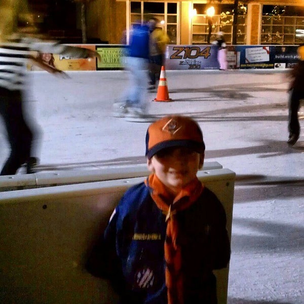 MacArthur On Ice Skating Rink in Norfolk