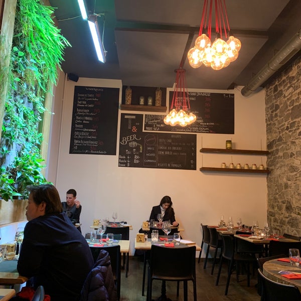Photo taken at Tartares&amp;Co by Andreea on 3/9/2019